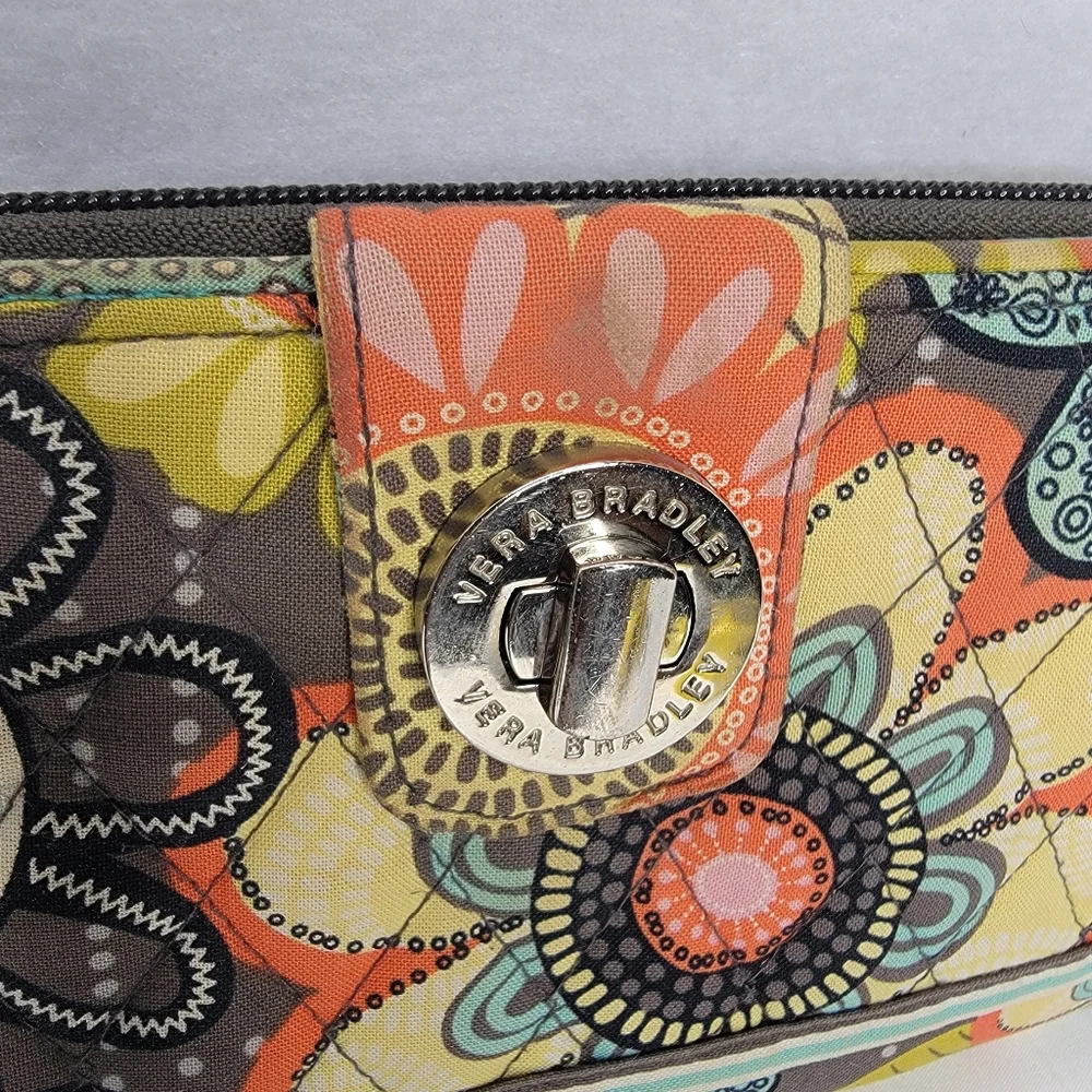 Vera Bradley‎ Floral Multicolor Women's Wallet. P161